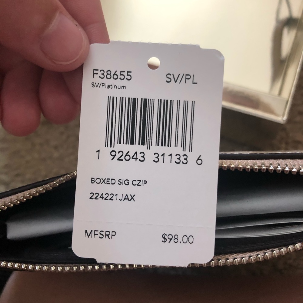 Coach Wristlet- NWT - Picture 3 of 4